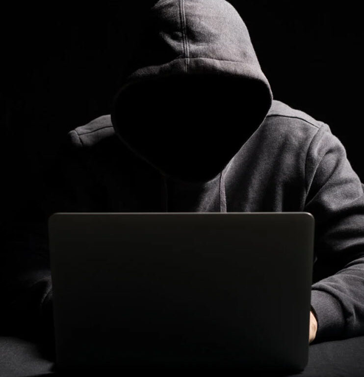 Fraudes digitais: como e-mails de contrato e falsos cartórios estão mirando empresas brasileiras