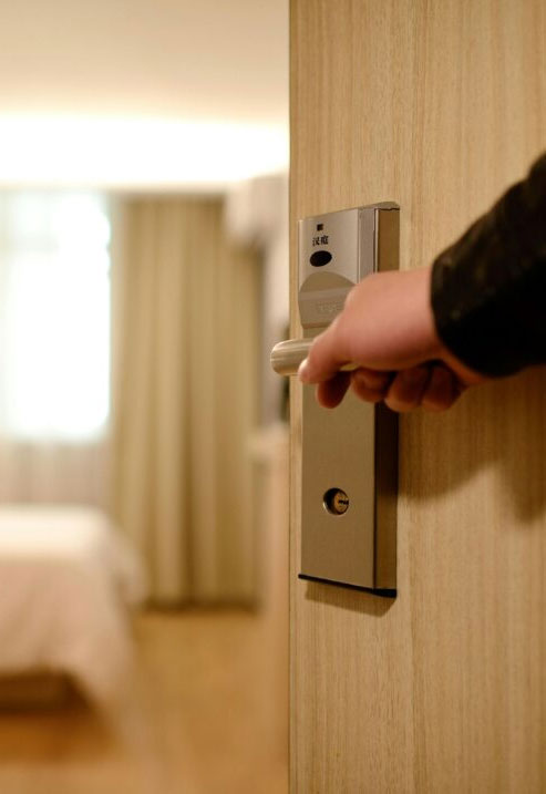 Por que hotéis precisam de múltiplos sistemas digitais