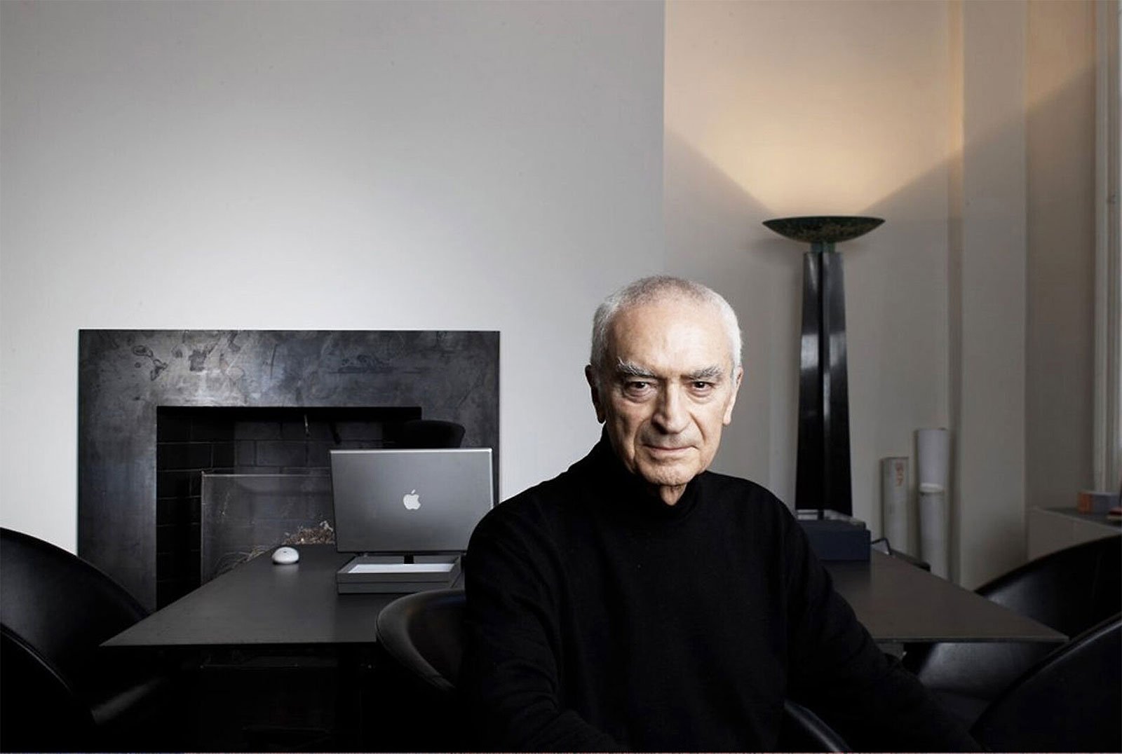 Vignelli pictured in his Manhattan home 2009