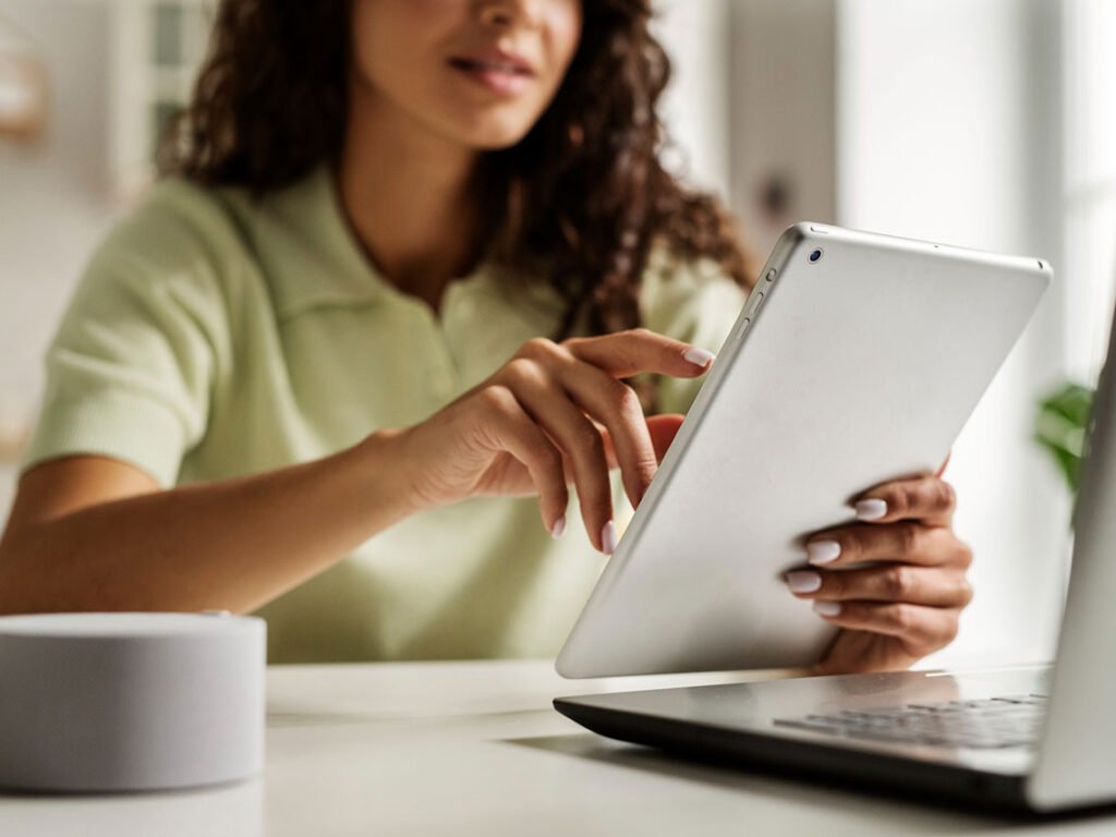 O que é presença online? Entenda o que realmente faz parte dela